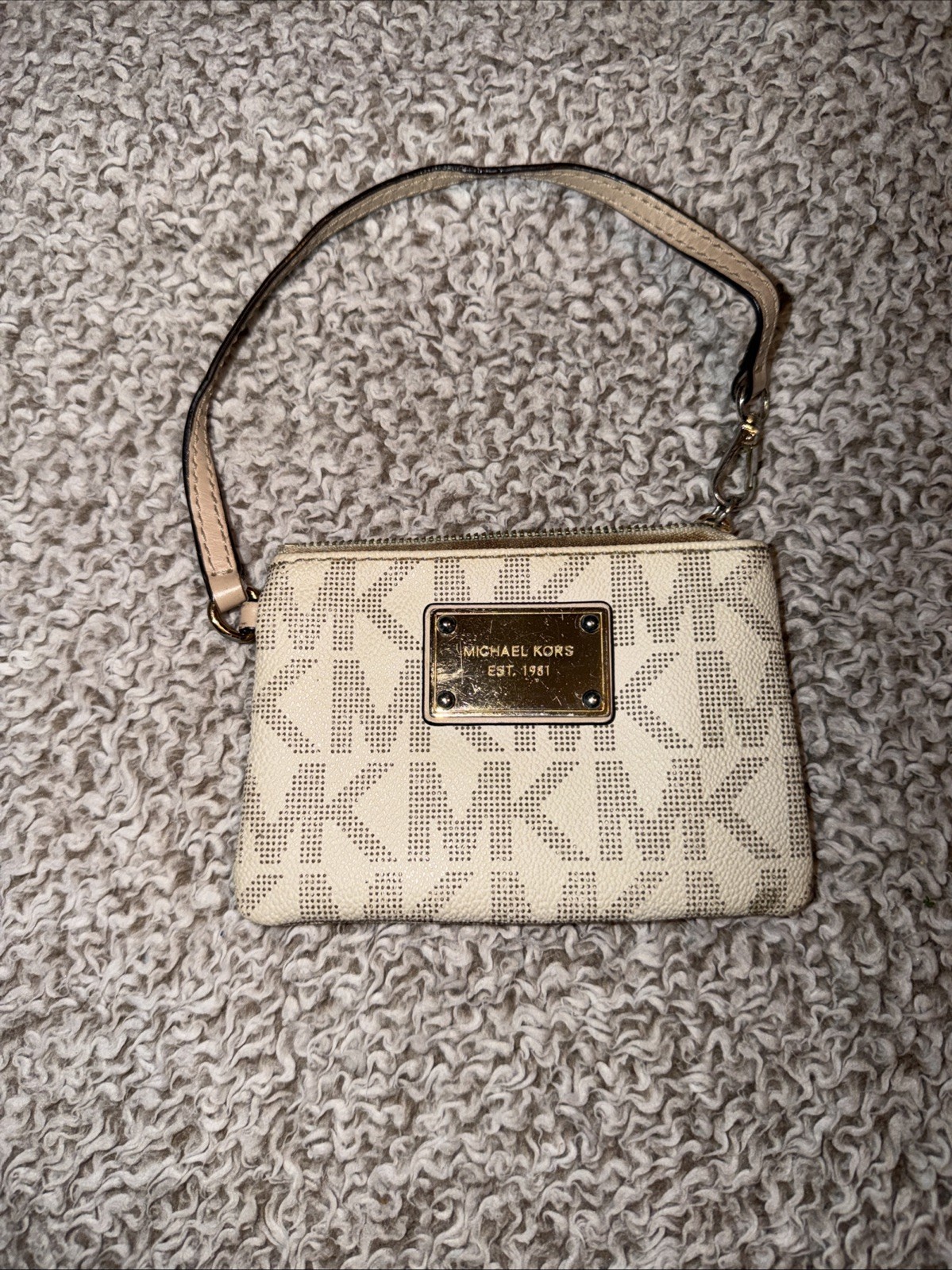 VTG Y2K Michael Kors Wristlet Wallet Tan/Beige AV-11410 Ivory MK Signature