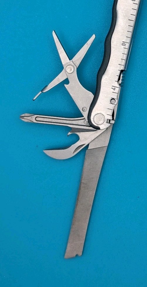 Leatherman BLAST Multi-Tool , Retired Multitool w/ Knife Pliers