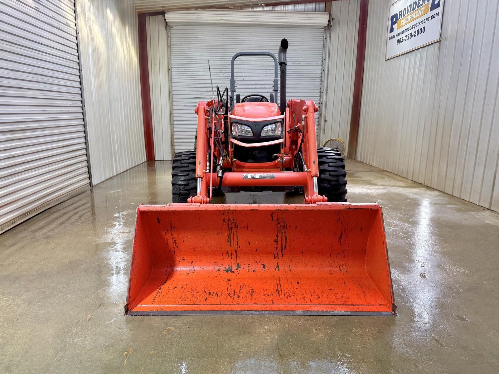 2022 KUBOTA M6060HD OROPS 4WD LOADER TRACTOR WITH LOADER