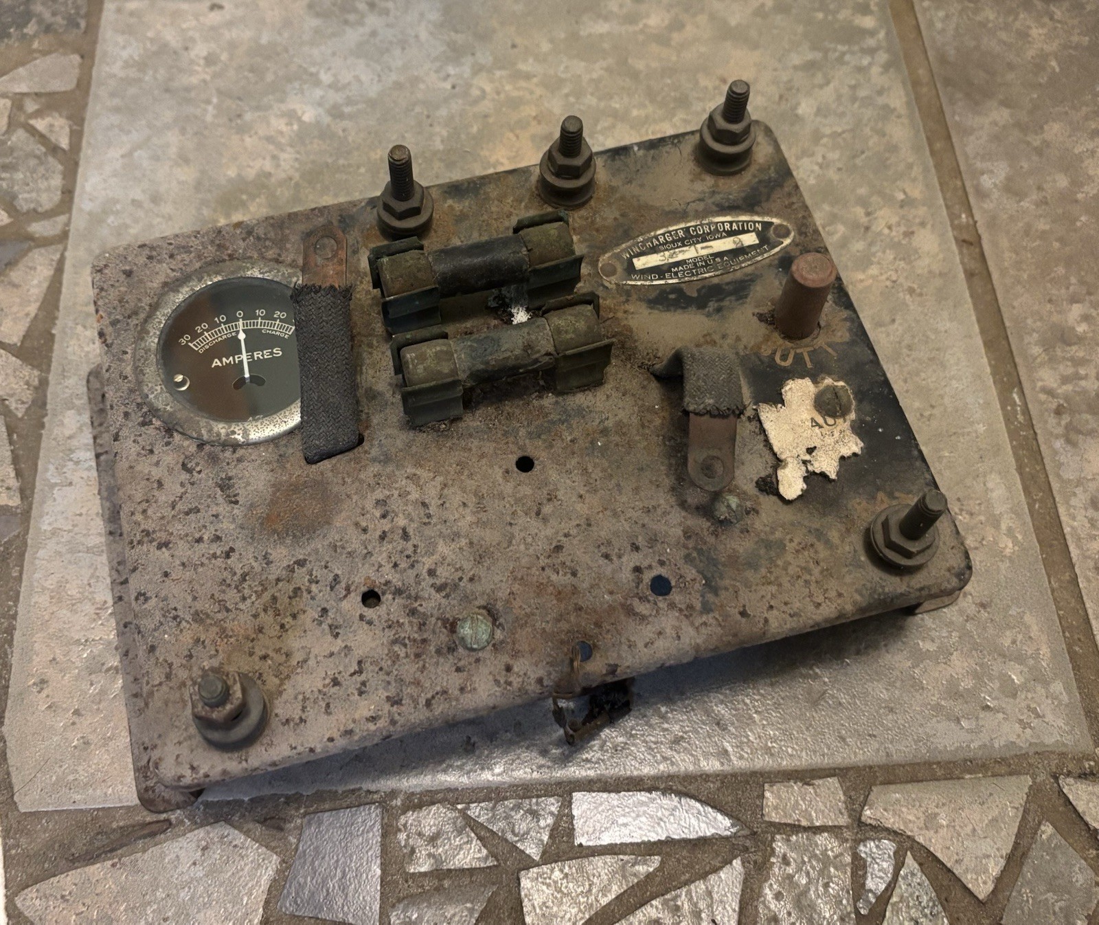 Antique 30's Wincharger Wind Generator Electric Equipment Model 32-1-2 Amp meter
