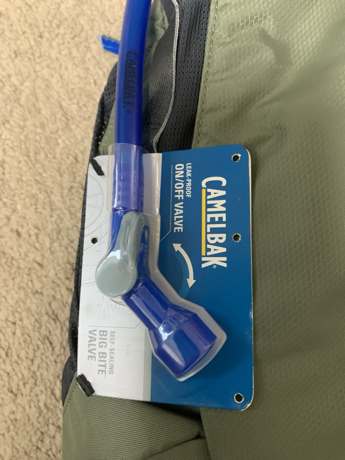 CamelBak Rim Runner 22 Hydration Backpack 2.5L / 85oz