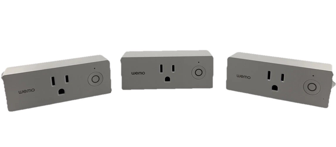 WEMO Mini Smart Outlet Plug Wi-Fi Enabled White (F7C063) Lot of 3