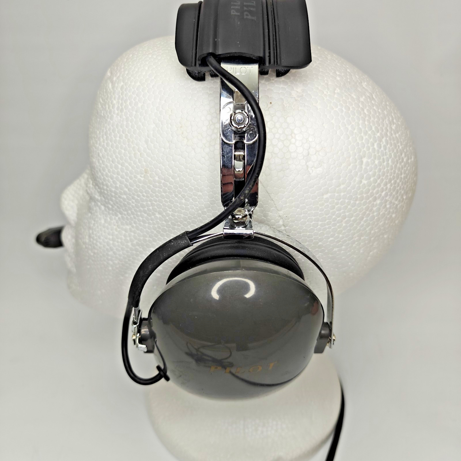 Pilot Avionics PA11-40 Aviation Headset w/PTT Switch