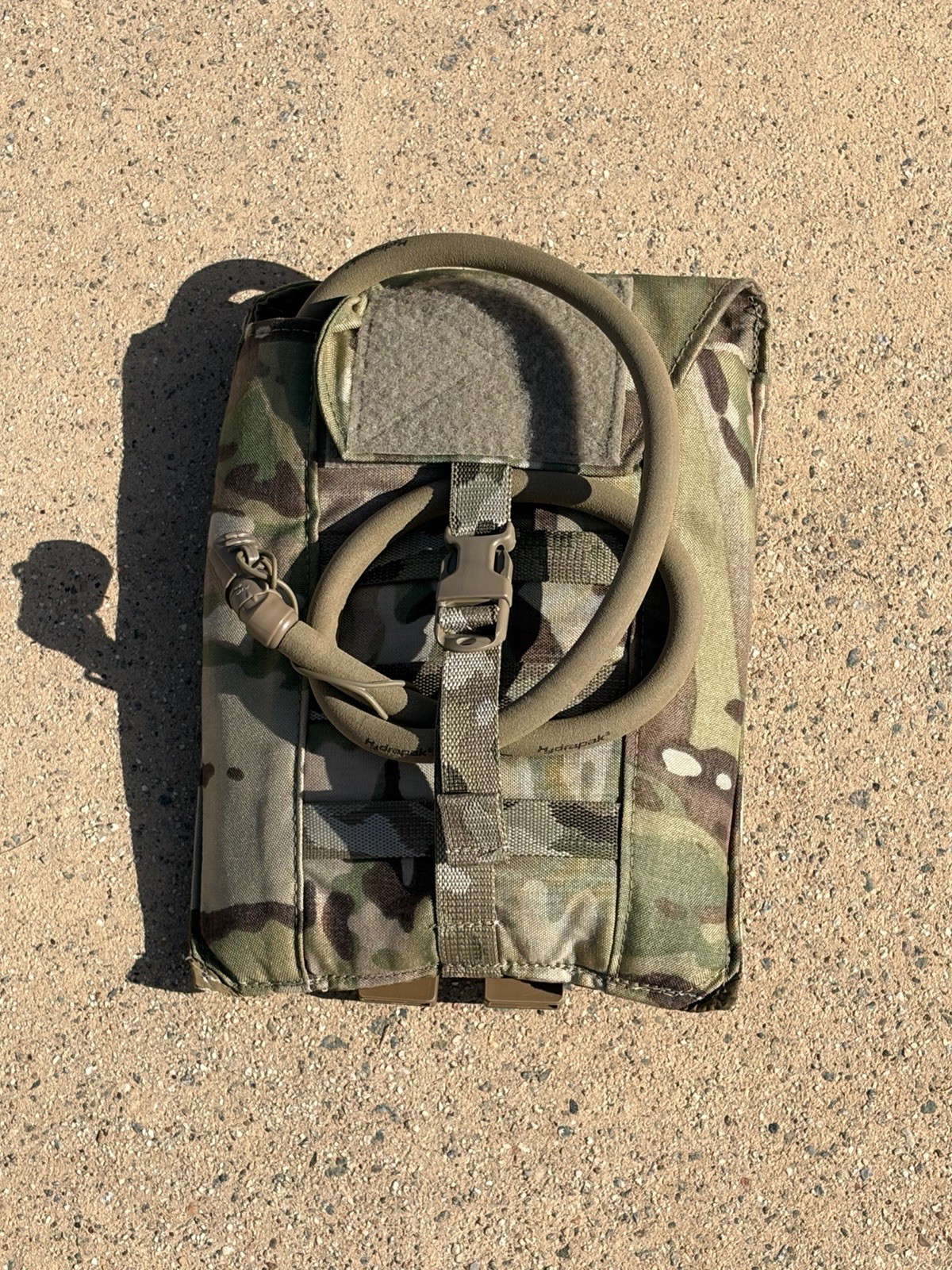 Tactical Taylor 1L hydration pouch with bladder