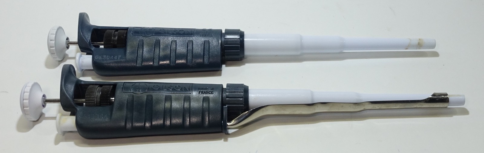 2X Gilson Pipetman P1000 Pipettes, needs calibration and service