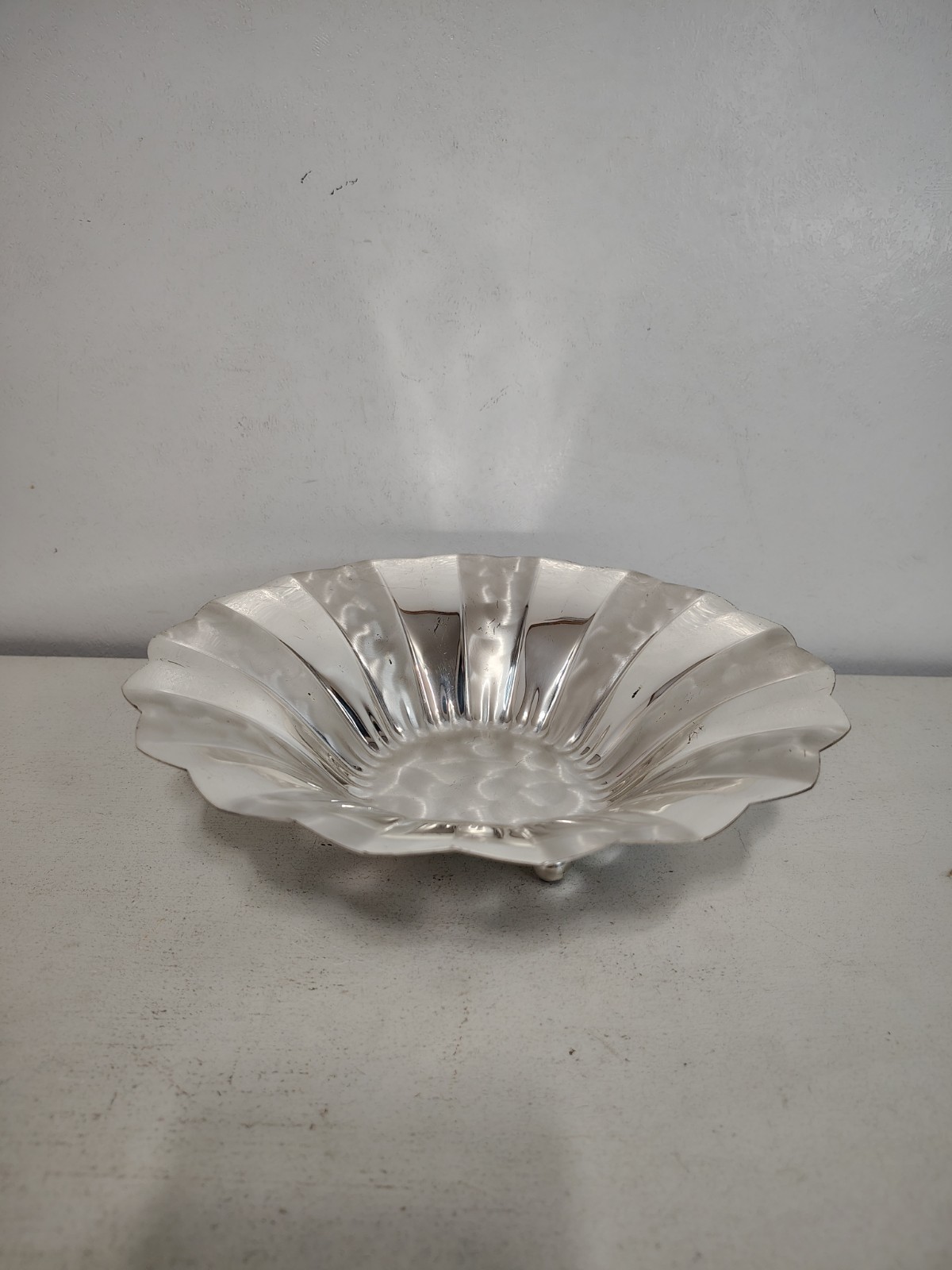Vtg IKORA Germany Silver Plated 9" Bowl, Three Footed, Festive & Shiny (SeeRead)