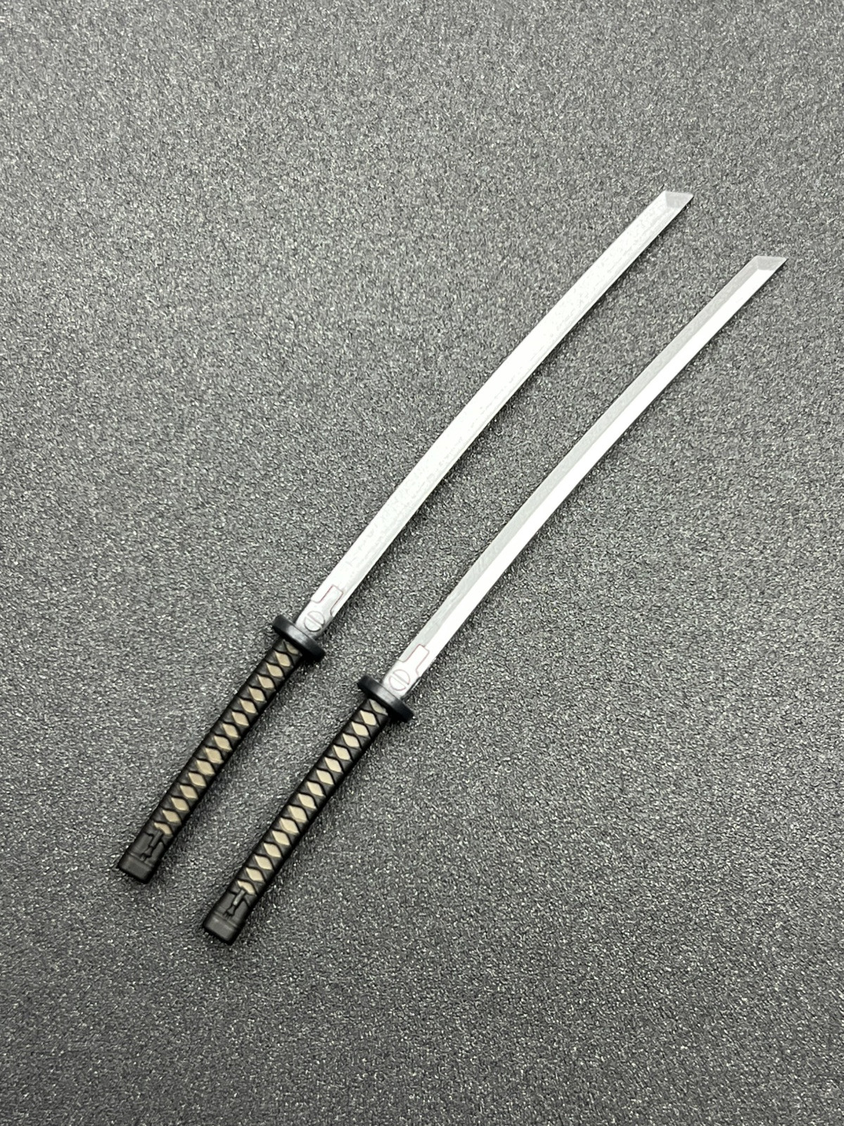 SH Figuarts Deadpool & Wolverine Marvel MCU Fodder Swords