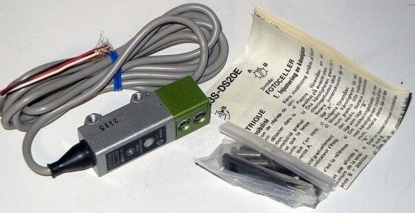 Omron - Photoelectric Switch - E3S-DS20E11 - 12 Volts to 24 VCD - NEW IN BOX