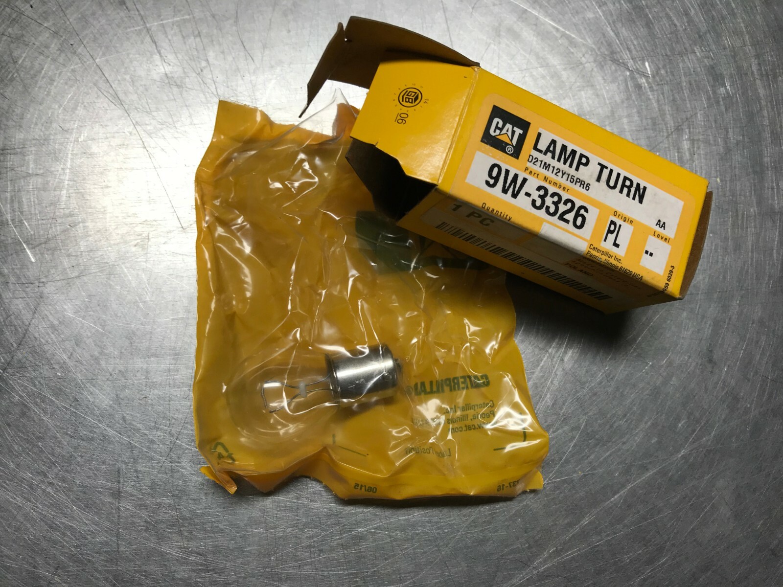 9W3326  GENUINE CAT  12V TURN LAMP BULB 21W  Caterpillar  9W-3326