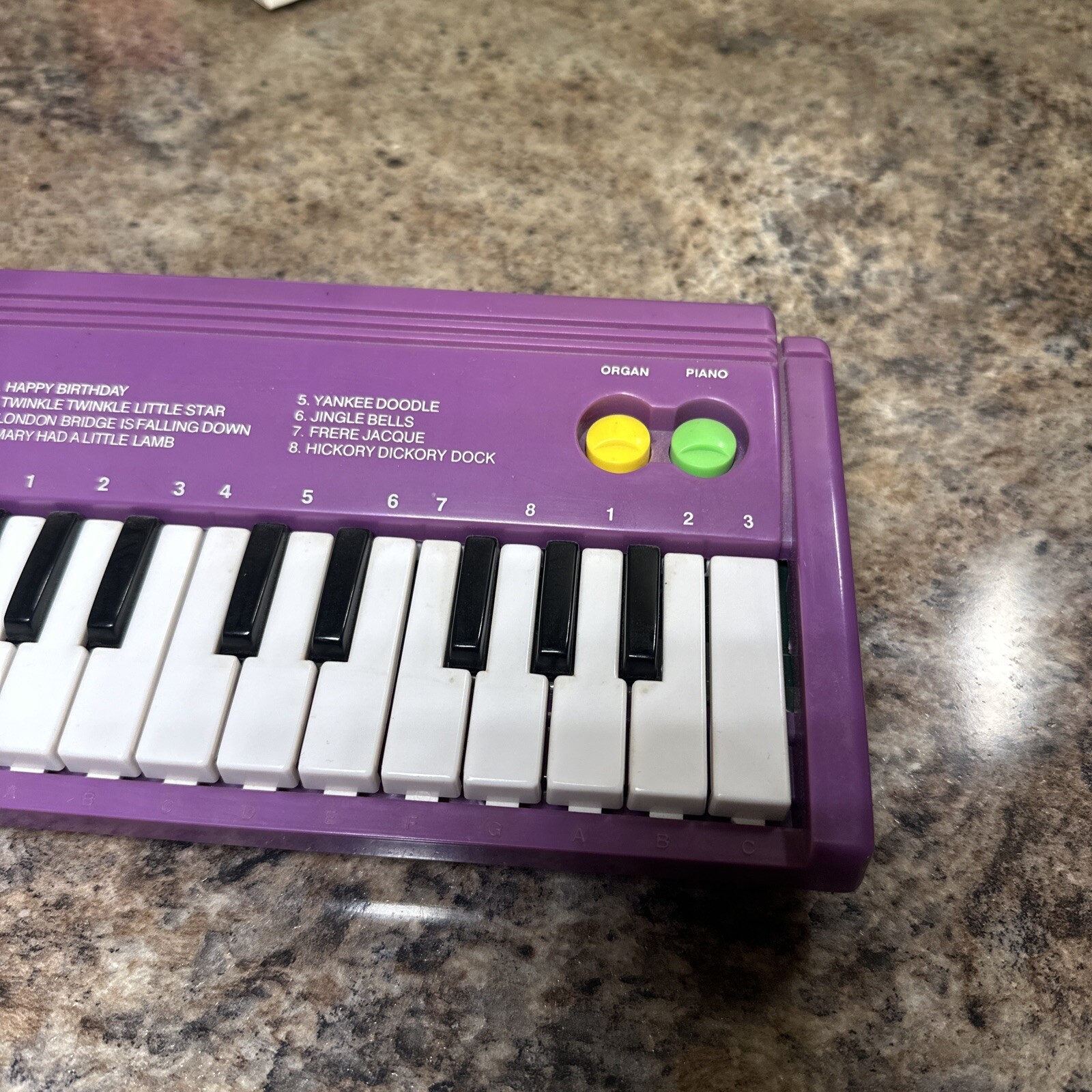 VINTAGE 1993 LA ROCK ELECTRONIC KEYBOARD NO. 57711 Plastic Euc