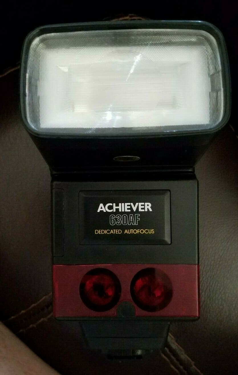 Achiever 630AF Dedicated Autofocus Flash