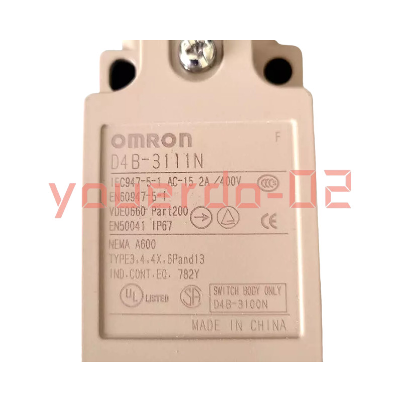 1 PC New with Box Omron D4B-3111N Limit Switch Quickly Shipped