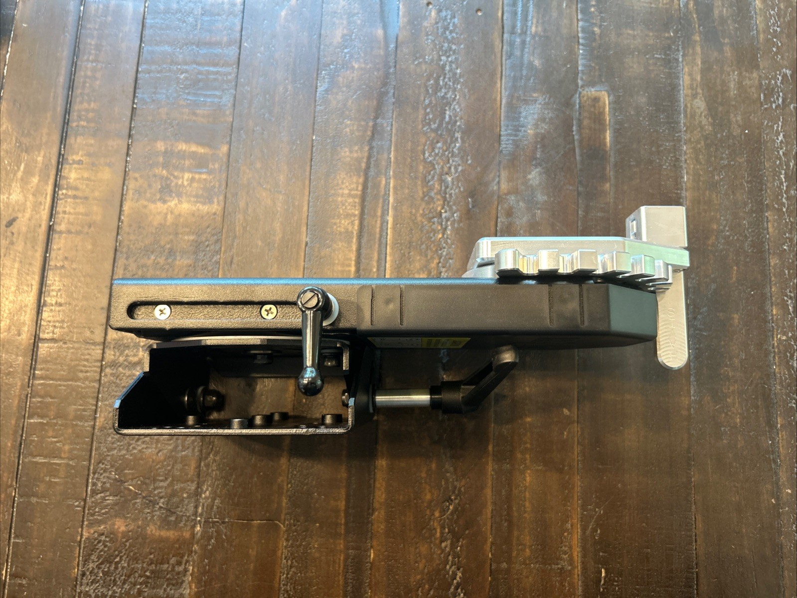 HAVIS- C-MD-102 SWING ARM-NOS W/O Box