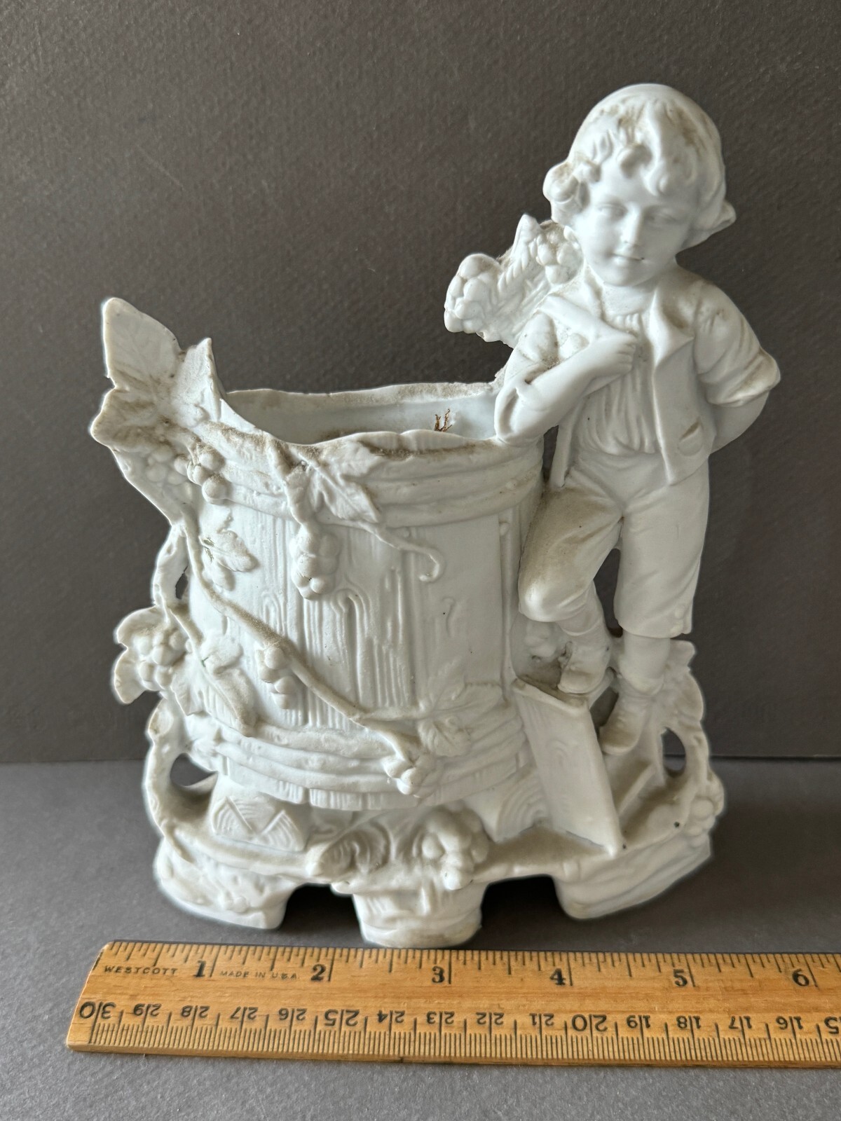 BOY GRAPE CABLE VINE WINE BARREL DEP GERMANY VINTAGE BISQUE PLANTER 11257