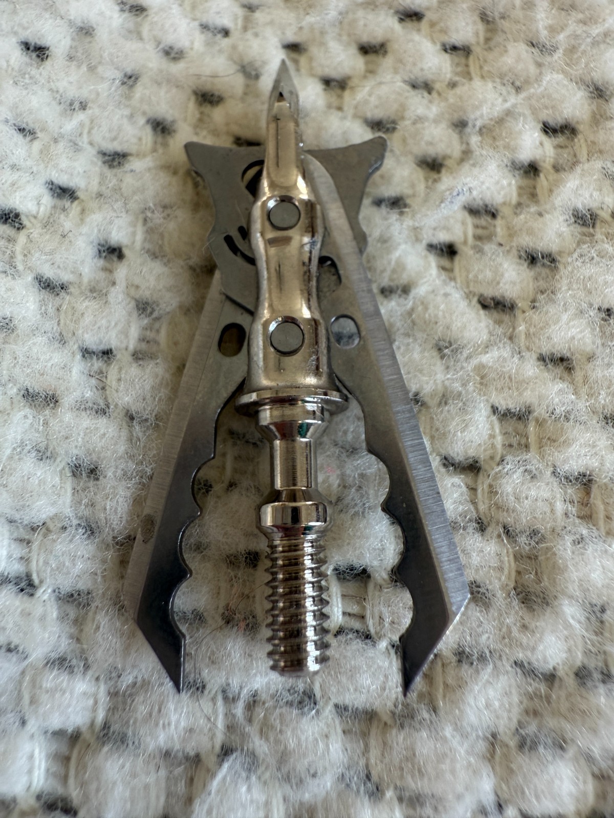 Rage Hypodermic, B3 Exoskeletal, O5 Deadmeat Broadheads