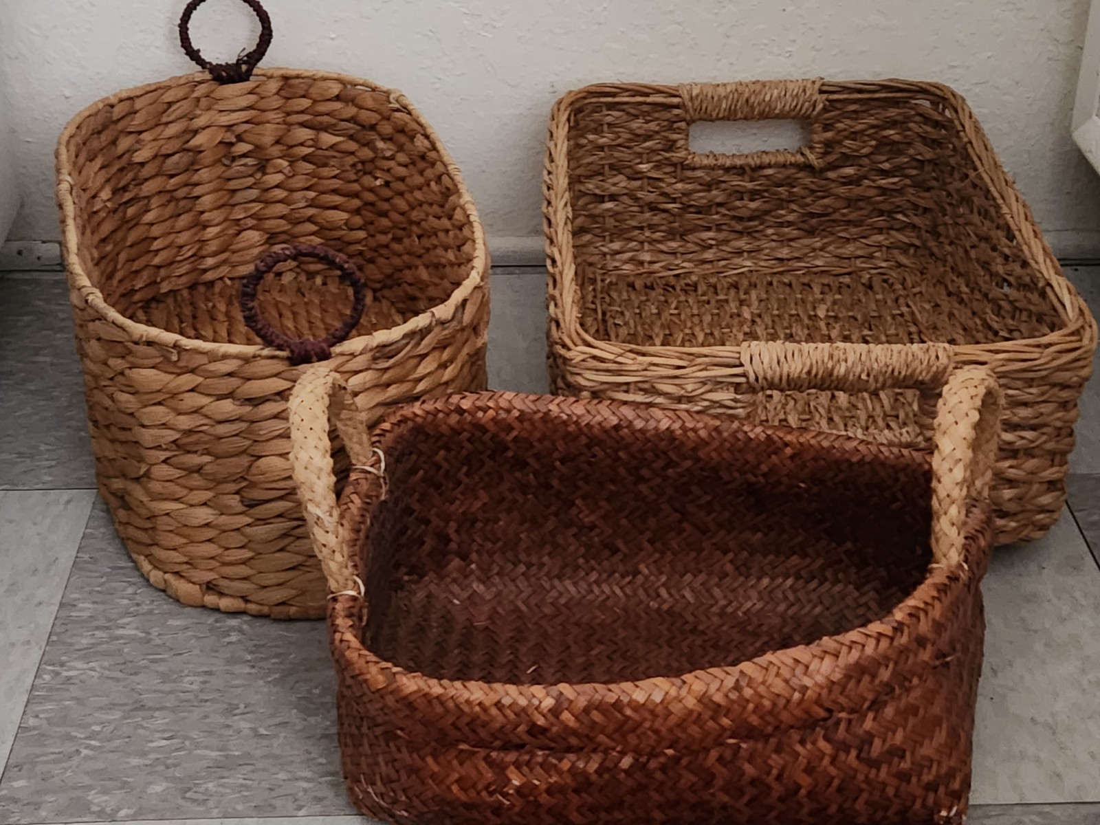 Lot of 3  Basket  Mix style  (medium size)  12"x16"   VTG