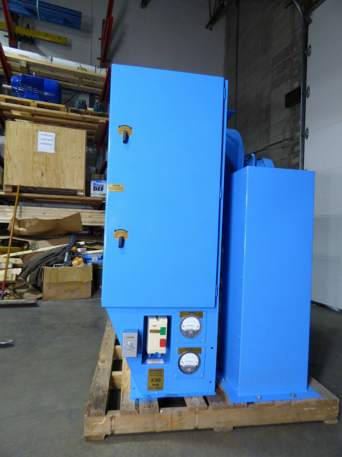 DENRAY BACKDRAFT TABLE 3HP UNUSED