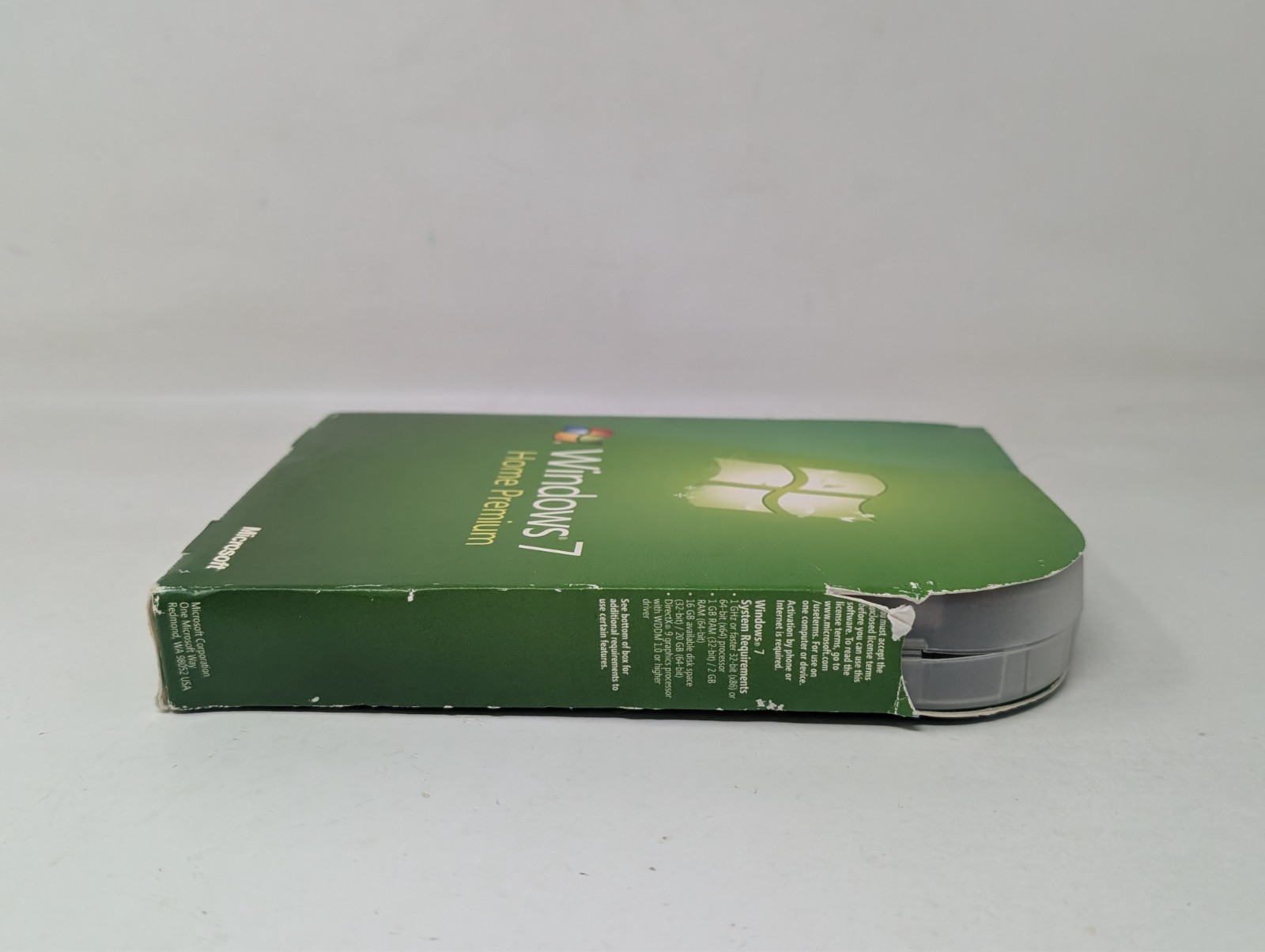 Microsoft Windows 7 Home Premium 32 Bit & 64 Bit DVDs Complete