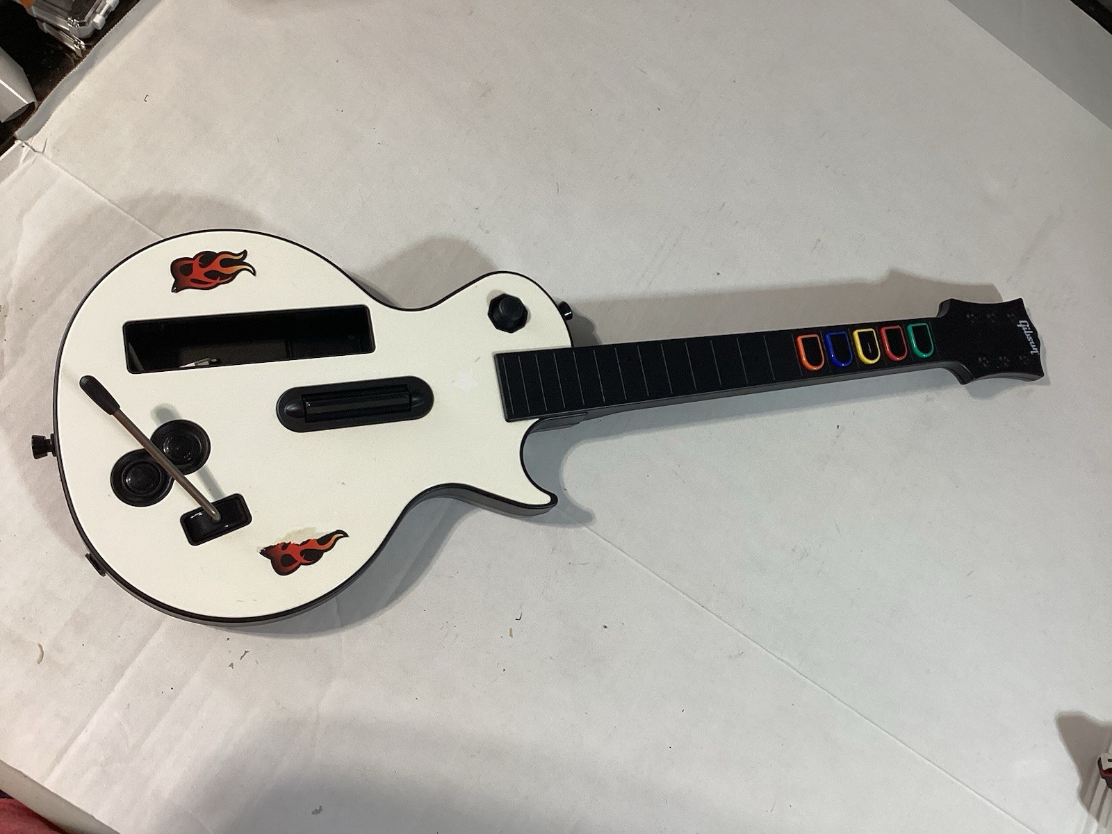 Wii Guitar Hero Gibson Les Paul White Wireless Guitar No Strap Works!
