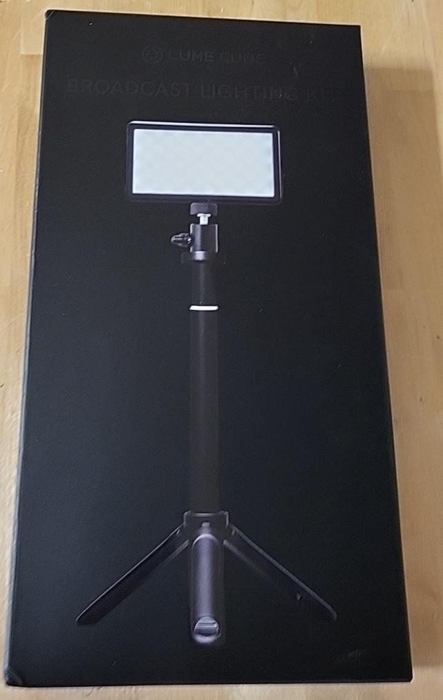 Lume Cube LC-BLK Broadcast LED Lighting Kit with Collapsible Tripod 12.5 - 30 in