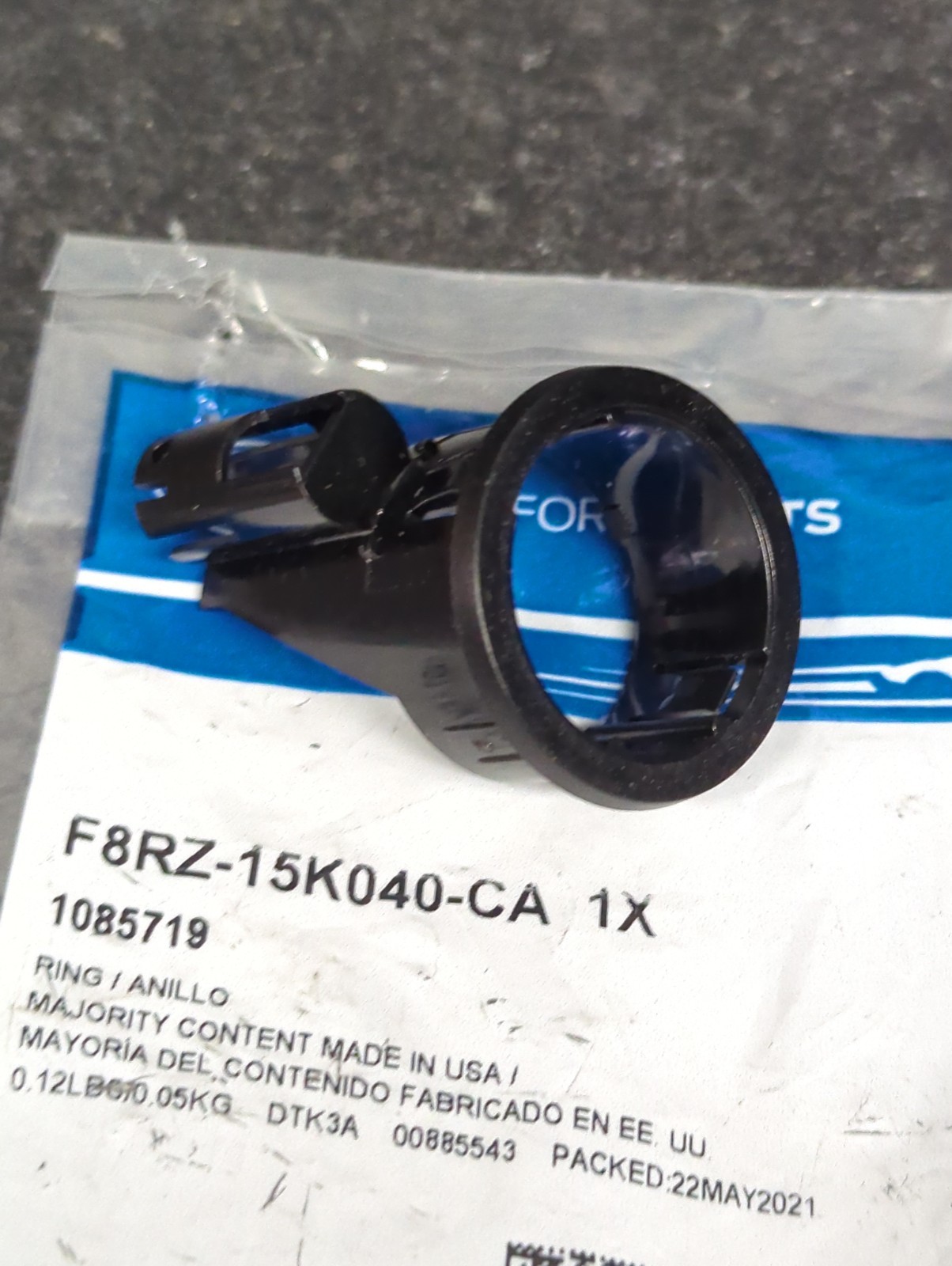 1-Genuine Ford 12 Volt Accessory Power Outlet Housing F8RZ-15K040-CA