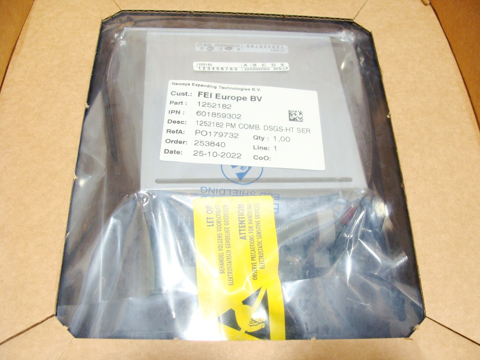New Duniway Stockroom FEI Helios G4 FIB PFIB CXe SEM 1252182 PM Comb DSGS-HT