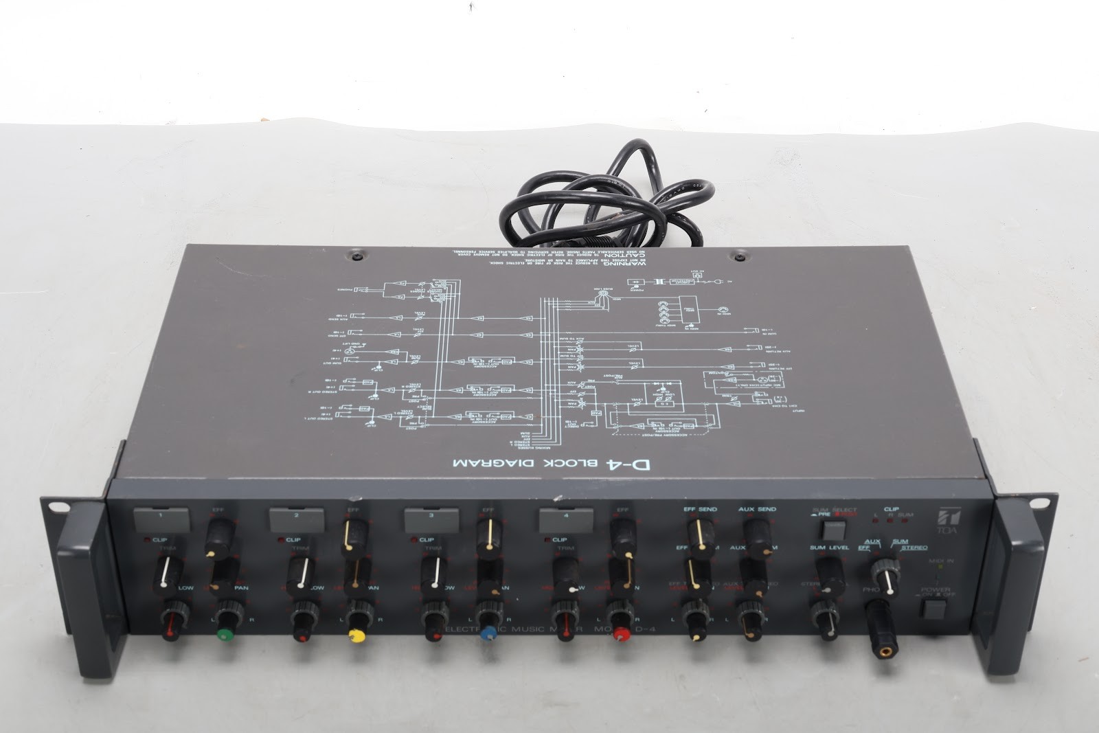 TOA D-4 4-Channel Electronic Music Mixer Preamplifier Equalizer
