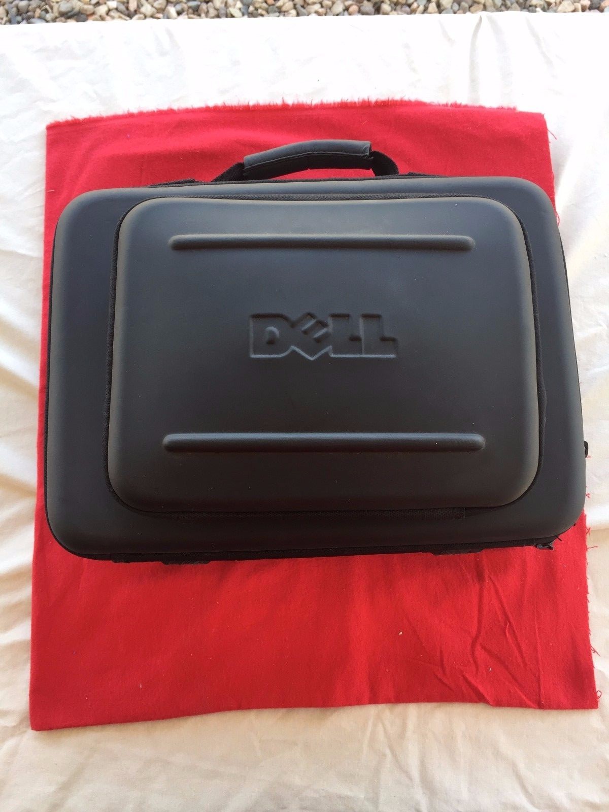Dell DLP Front Projector With Case, Power Cable, and Remote
