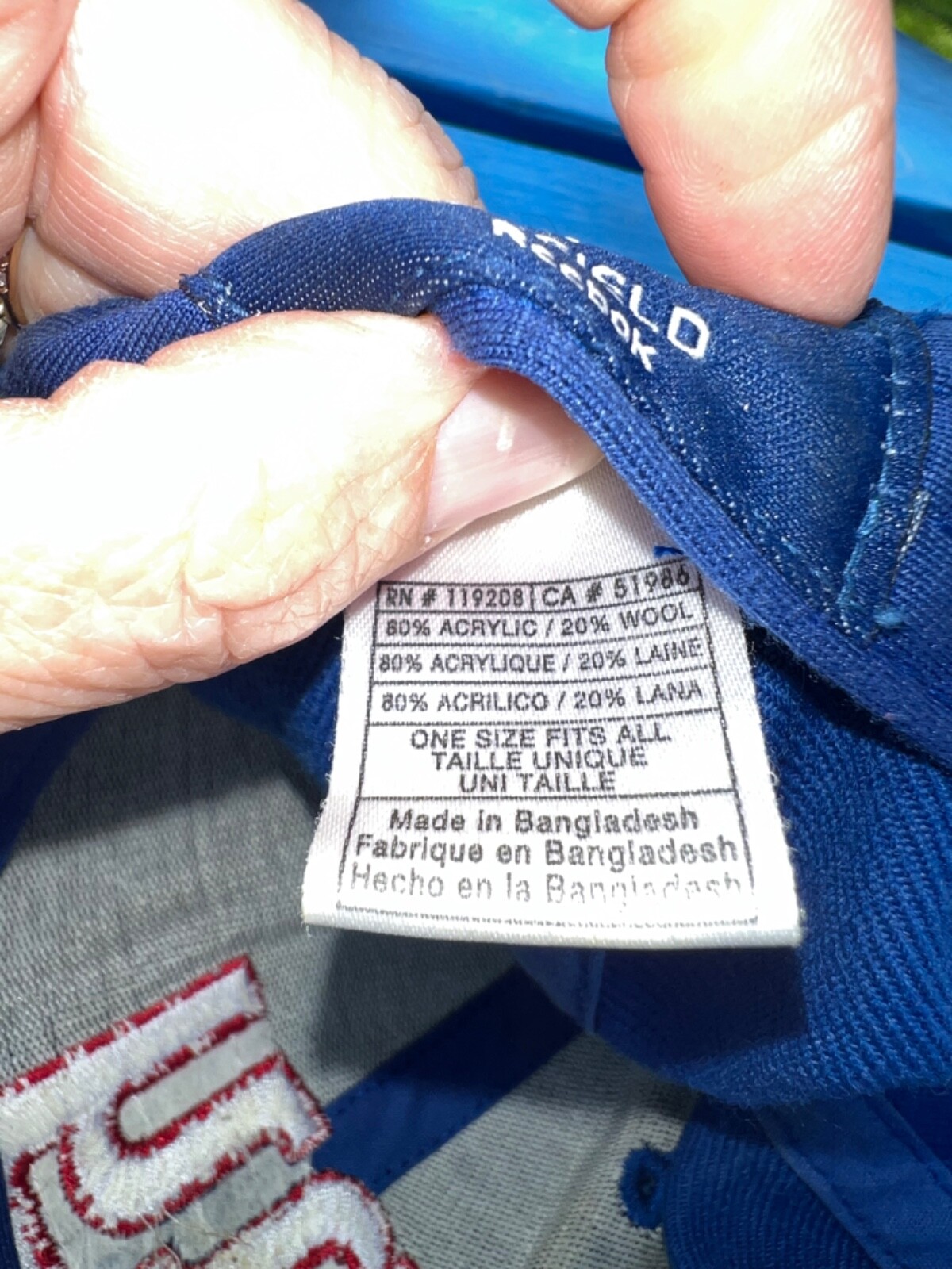 Reebok New York Giants Royal Blue Hat Cap Hook Loop 20% Wool, small rip.