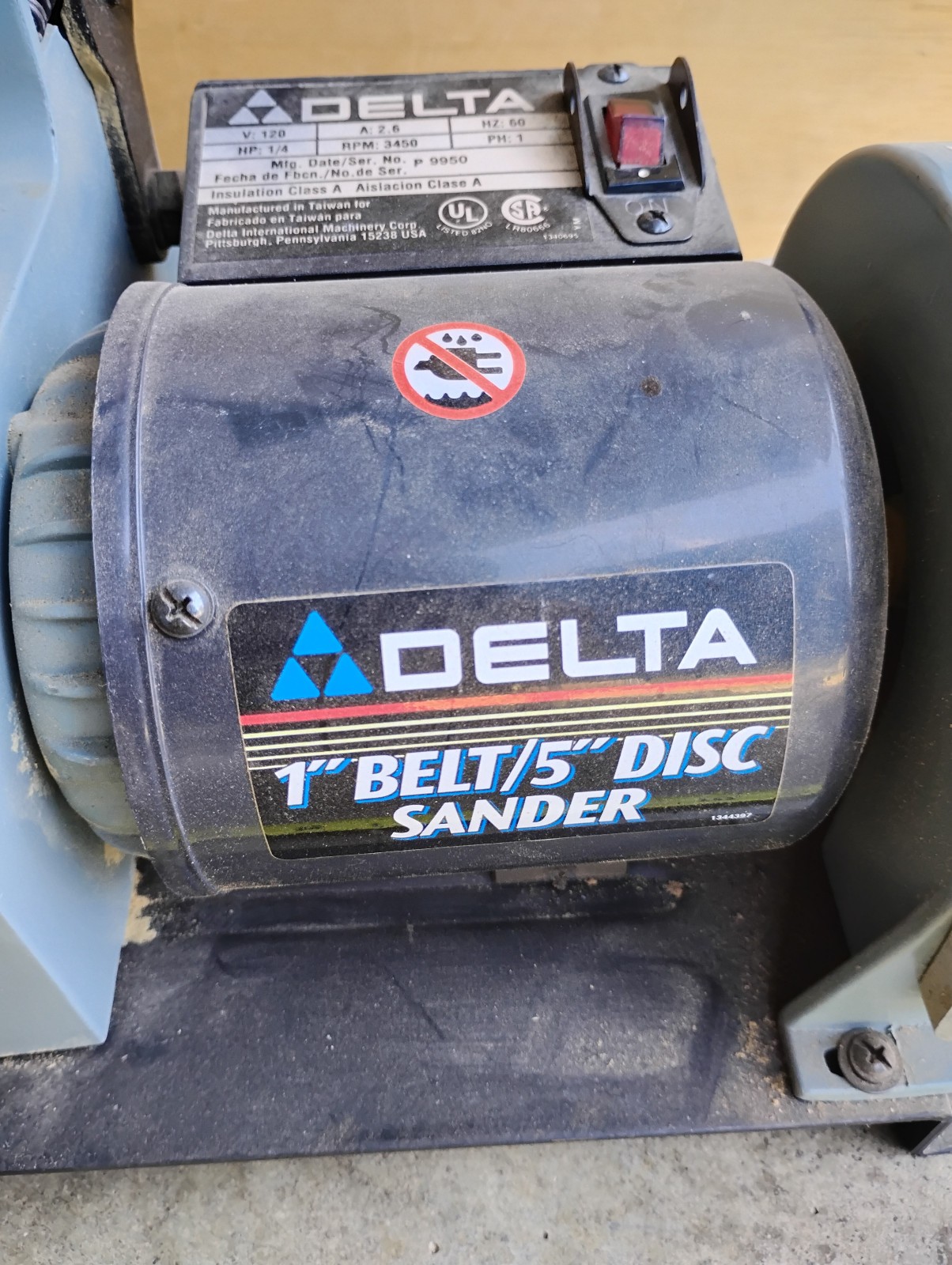Delta 1" Belt / 5" Disc Sander