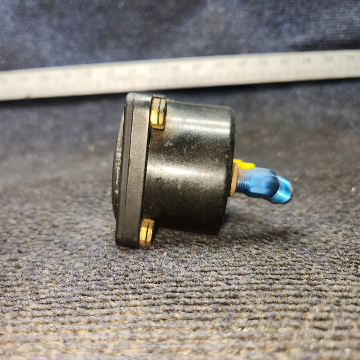 22-880-03 | Garwin | Beechcraft 35-33 | Suction Indicator