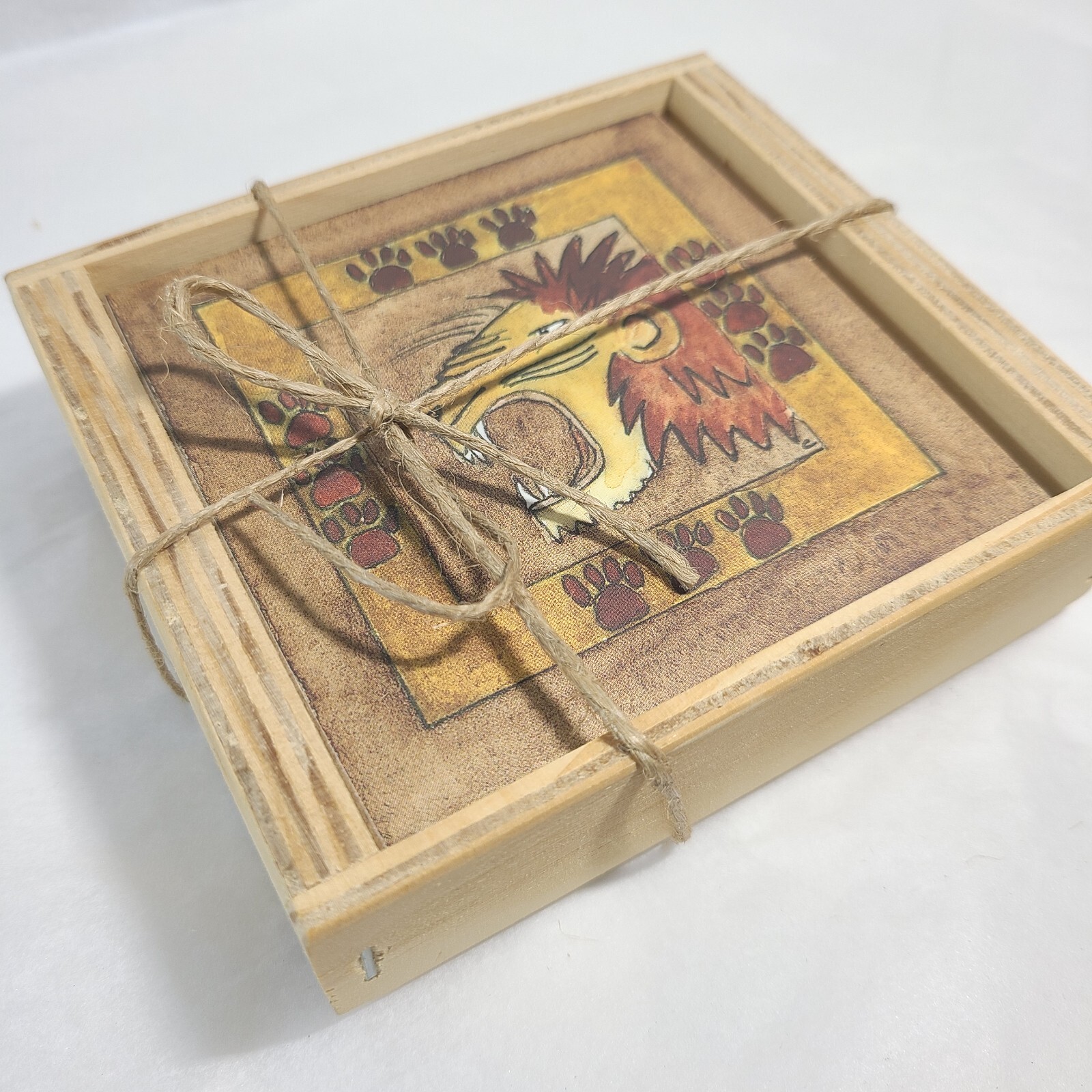 4 Coasters Roaring Lion 3.5" x 3.5" new in wooden crate GIFT SET