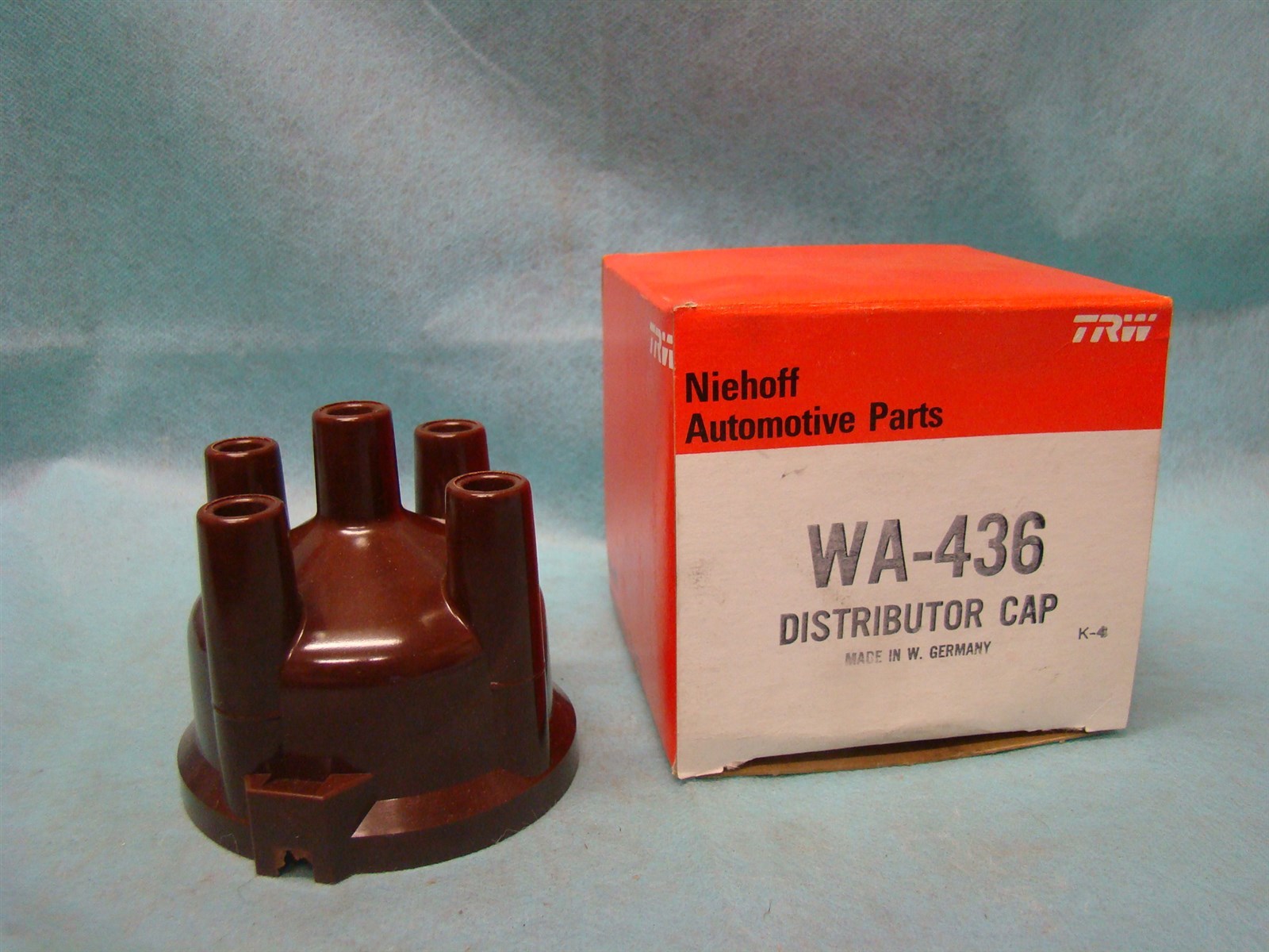 77 78 79 Dodge Challenger Colt Mazda 808 Distributor Cap Brown Niehoff WA436