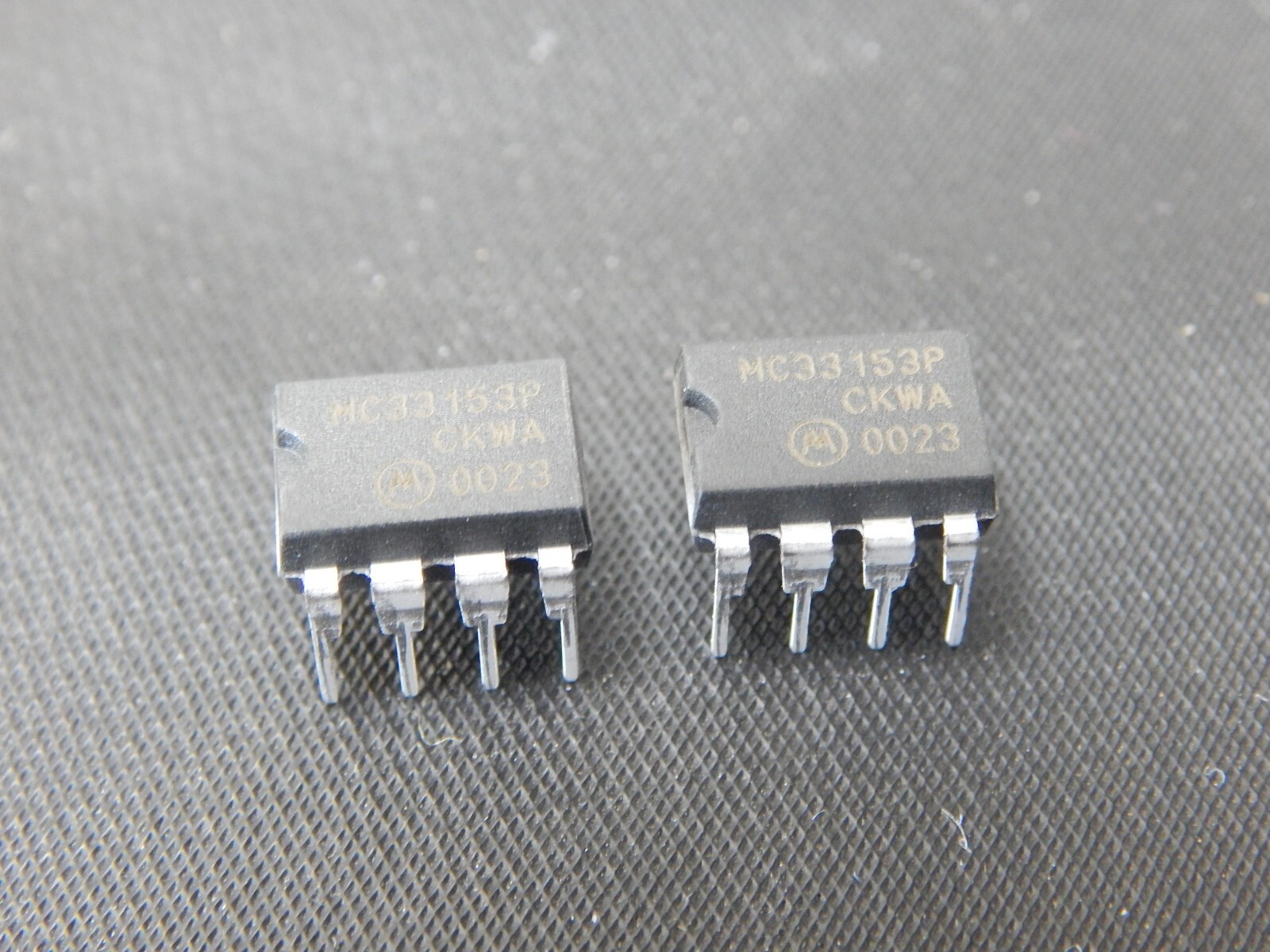 MOTOROLA MC33153P IC GATE DRIVER LOW-SIDE 8DIP - LOT OF 2 IC'S - FAST SHIPPING