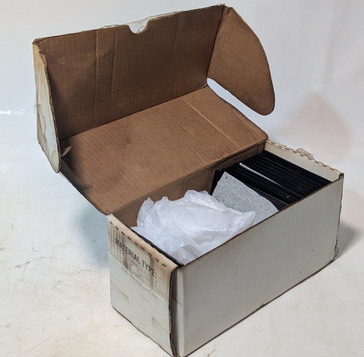 Box of 26 Standard Plaque 1A-2 Injection Molded 5"x5"x0.118" PBT Lab Test Panels
