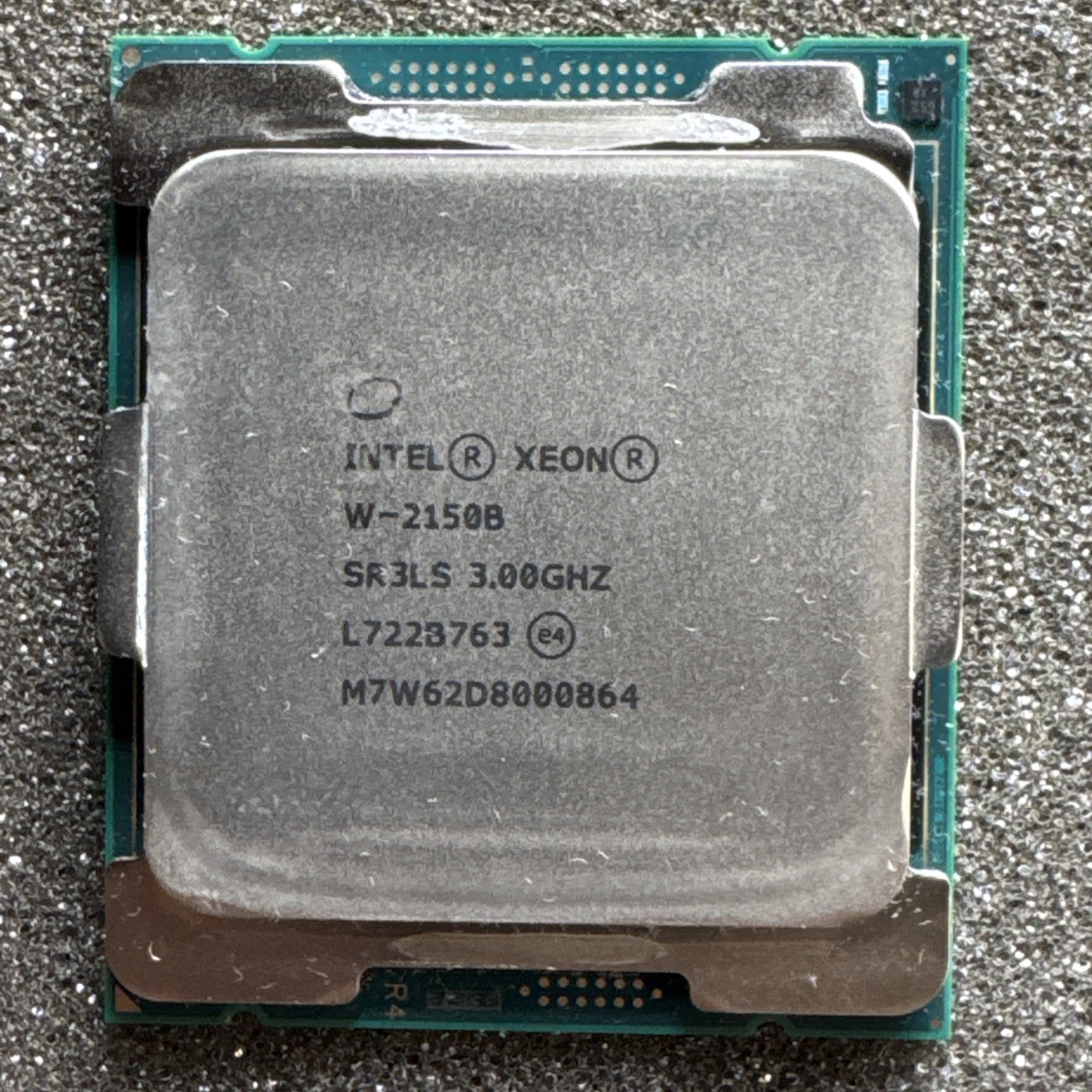 Intel Xeon W-2150B 10-Core 3GHz 13.75 MB 120W LGA2066 64-bit Processor SR3LS