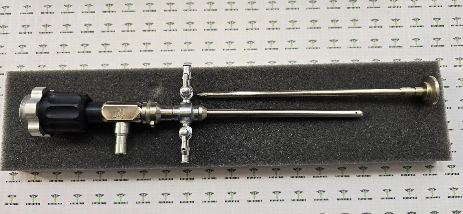Stryker Arthroscope 4.0mm x 0° Non-Autoclavable C-Mount with Sheath