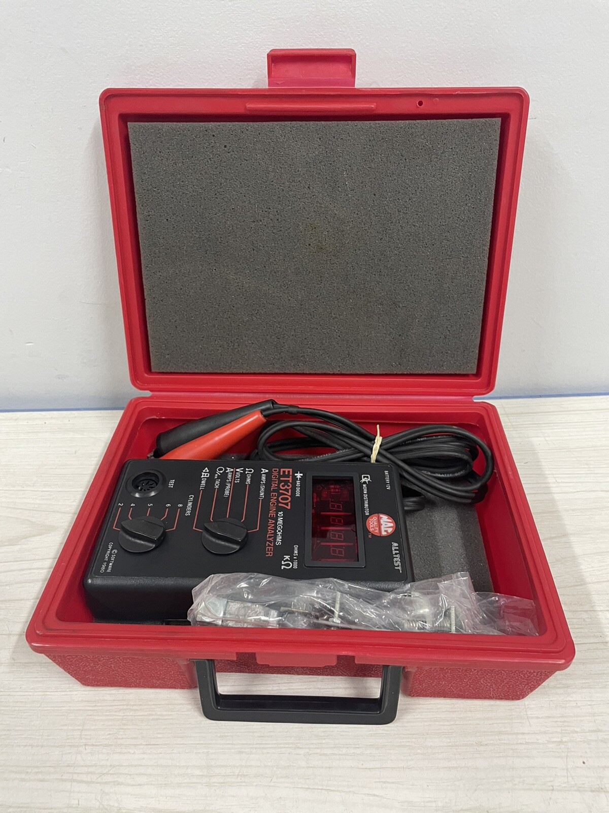 Mac Tool ET3707 Digital Engine Analyzer 10 Megohms Missing Test Lead- See Pics