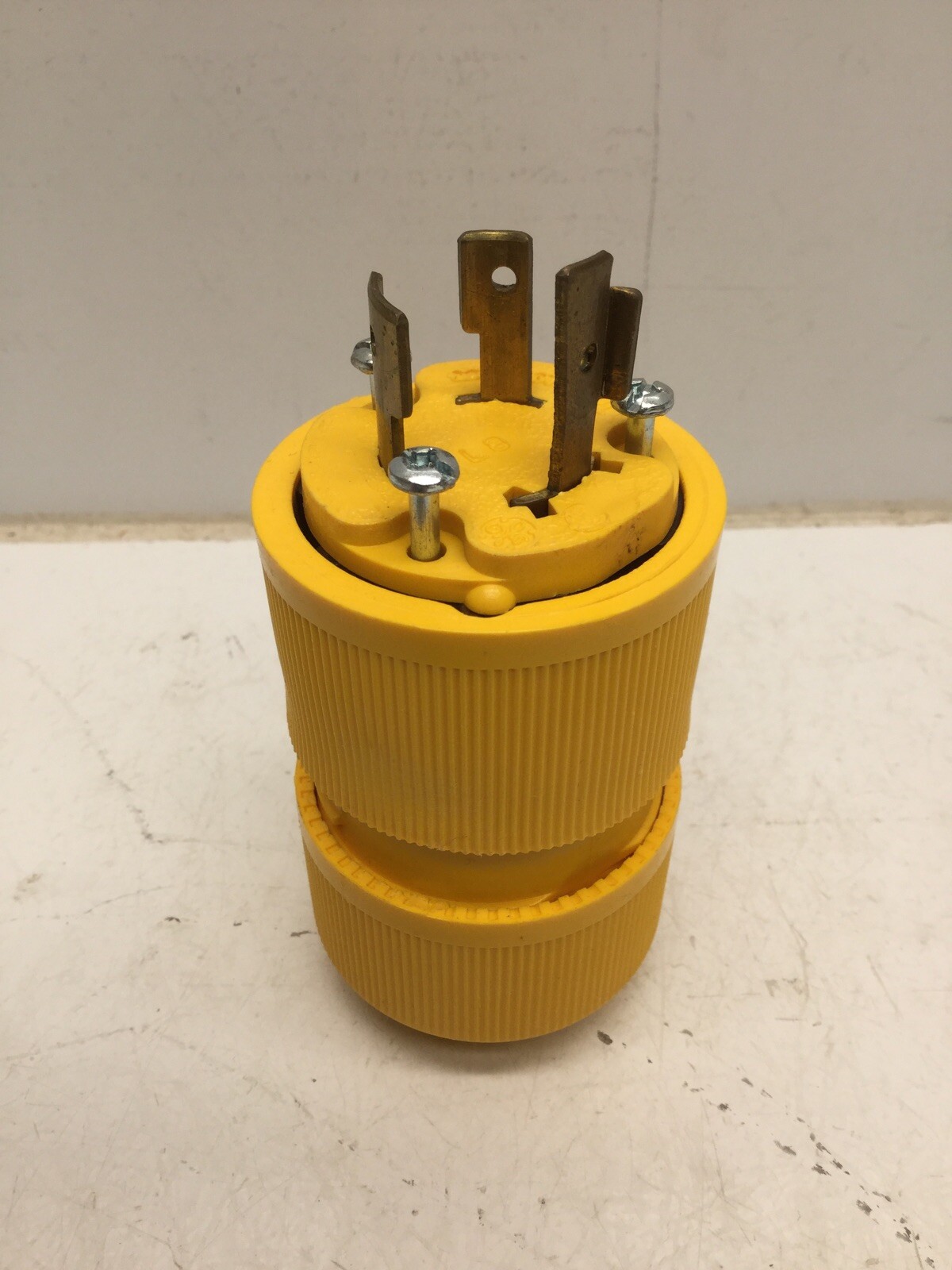 GE L8 20A 480V  Male Twist-Lock Plug General Electric