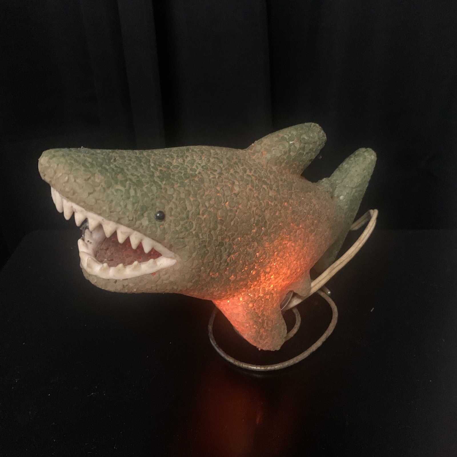 RARE VTG SHARK MELTED POPCORN PLASTIC NIGHT LIGHT BATHROOM DESK BEDROOM LAMP
