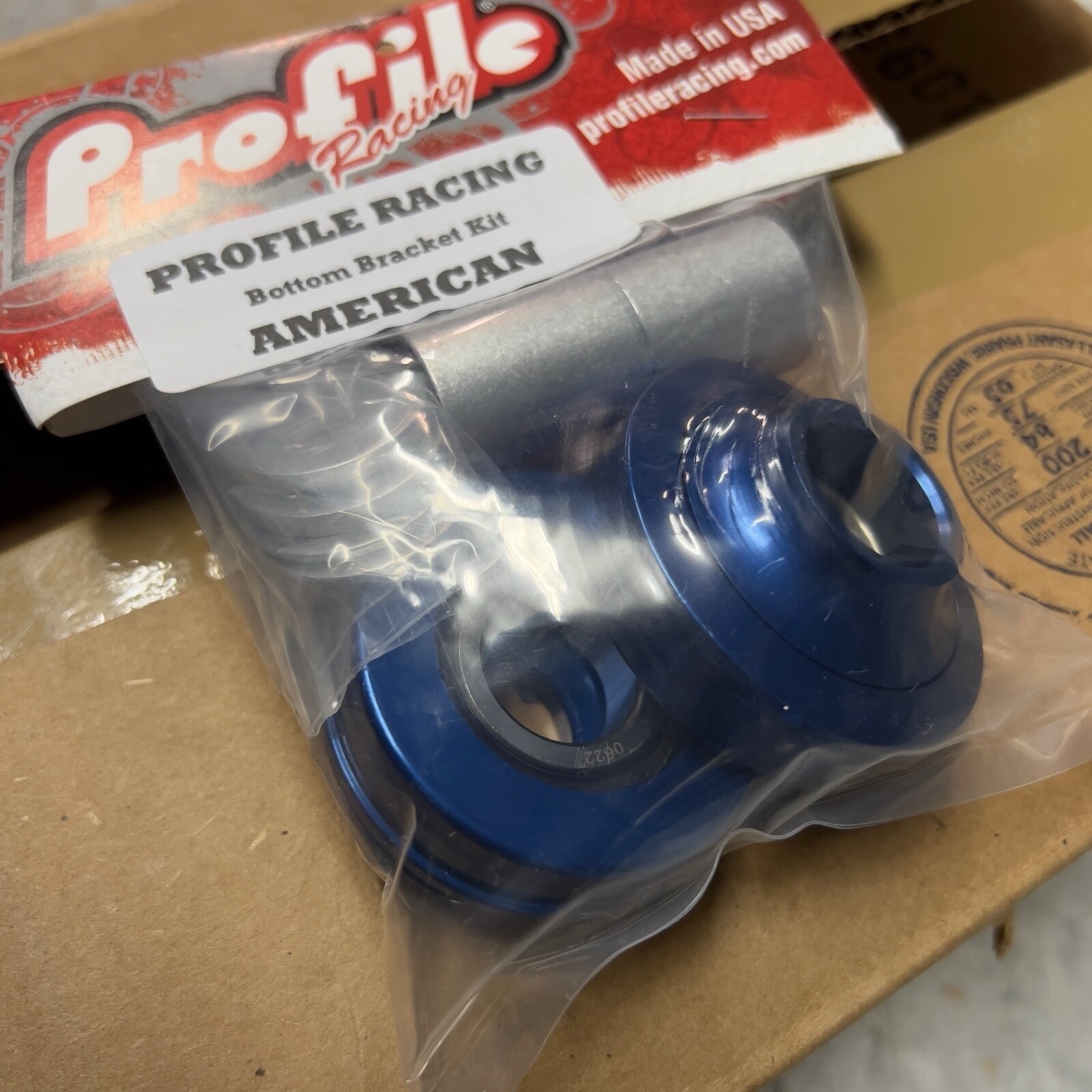 PROFILE RACING BMX AMERICAN BOTTOM BRACKET KIT BLUE 19mm SEALED BEARINGS