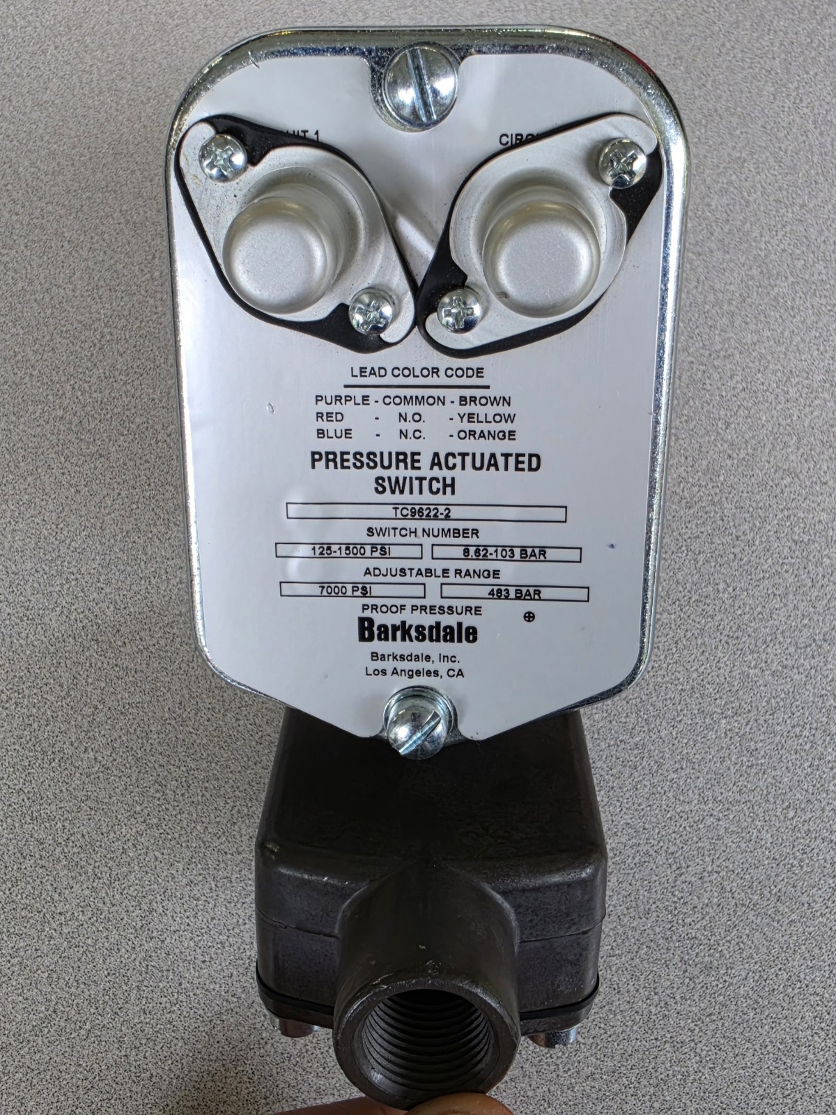 Barksdale TC9622-2 Pressure Actuated Switch New Open Box
