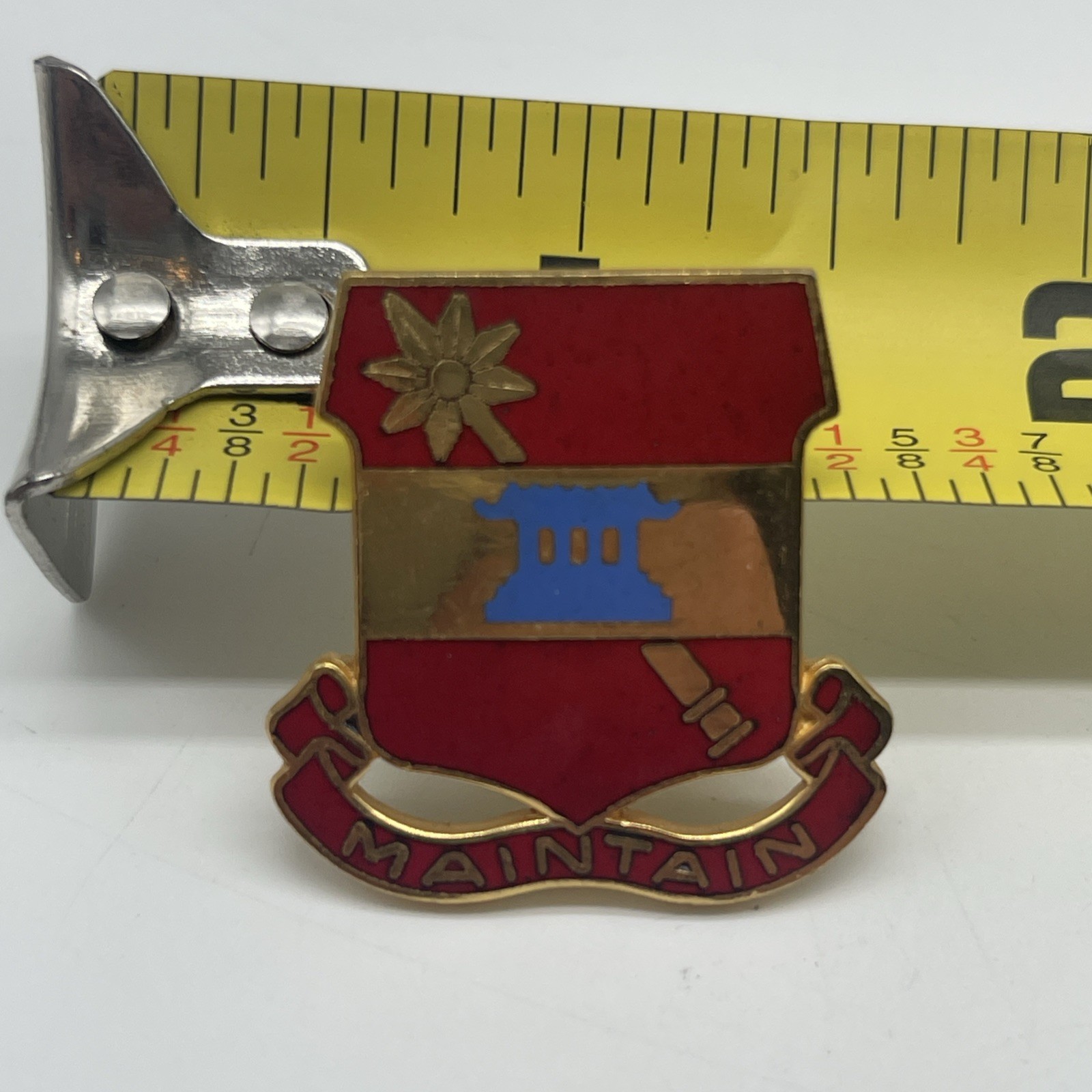 U.S. Military 703rd Maintenance Battalion DI DUI Crest Pin Insignia MAINTAIN