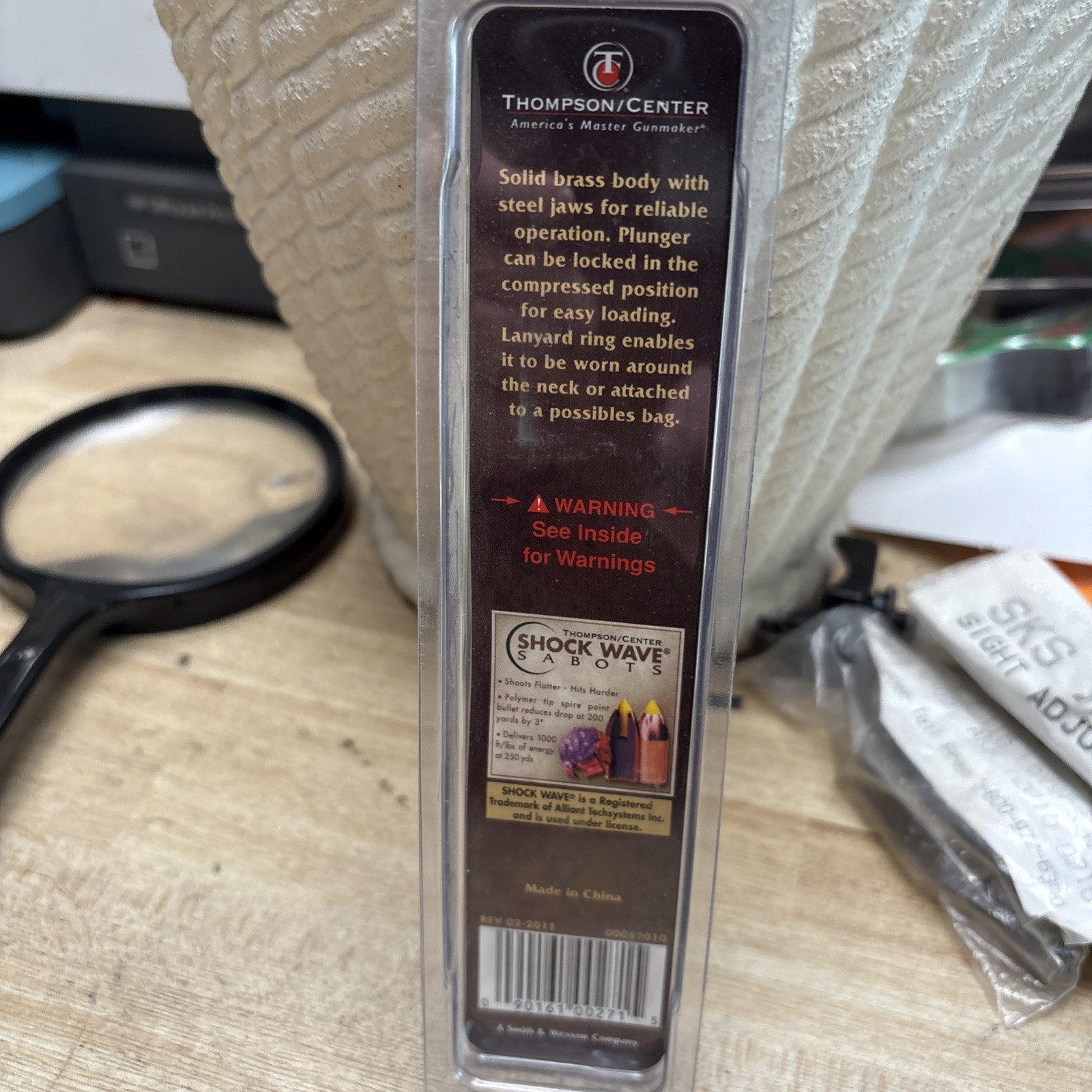 In line capper (46)