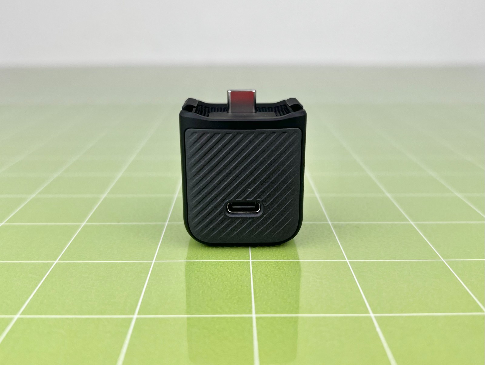 DJI Osmo Pocket 3 Handle With 1/4″ Thread