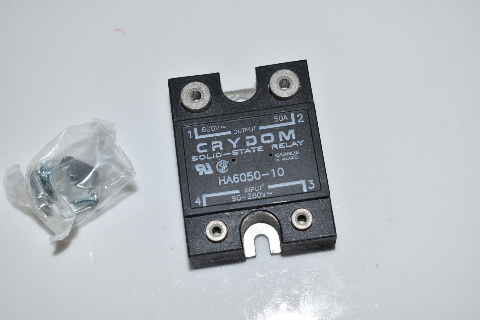CRYDOM SOLID-STATE RELAY MODEL HA6050-10 NEW IN BOX (UCQ54)
