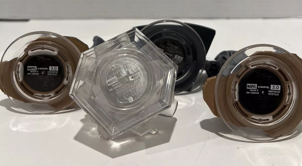 Disney Infinity Lot Star Wars and Marvel.2.0 And 3.0 XBOX