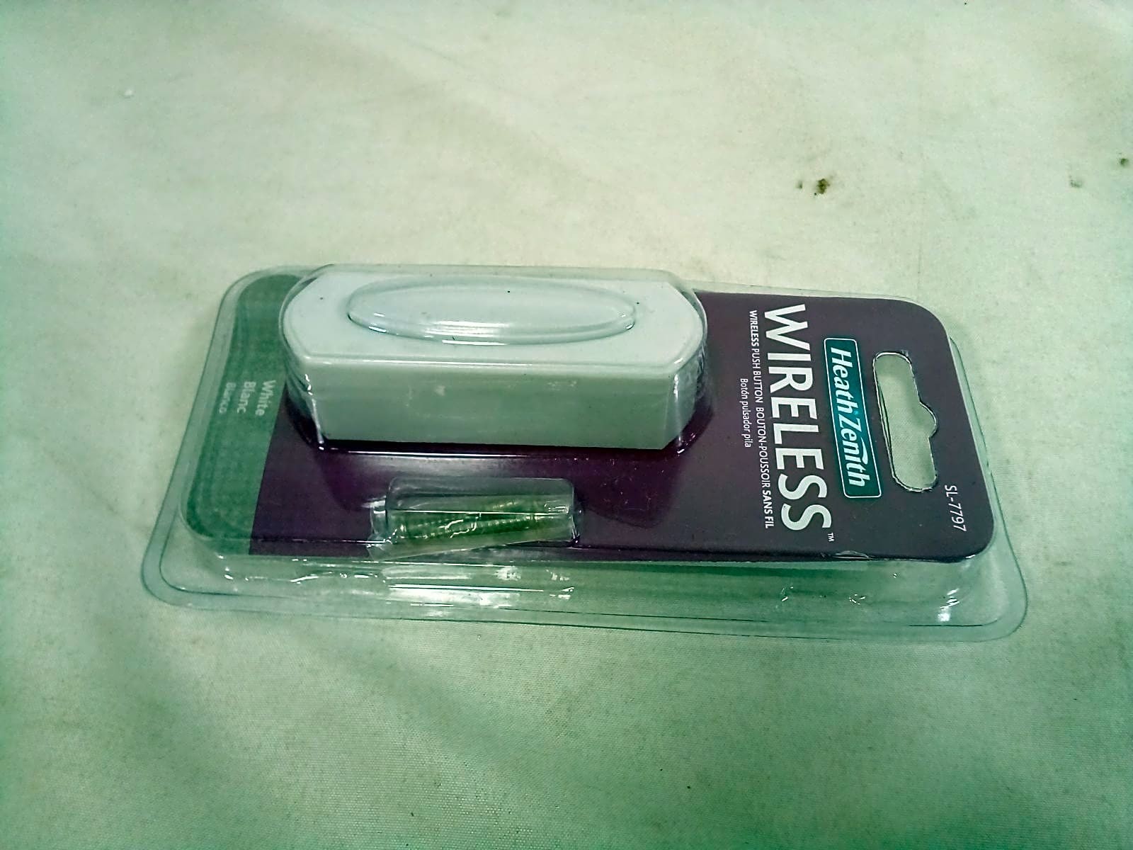 Heath Zenith SL-7797-02 Wireless Door Push Button, White