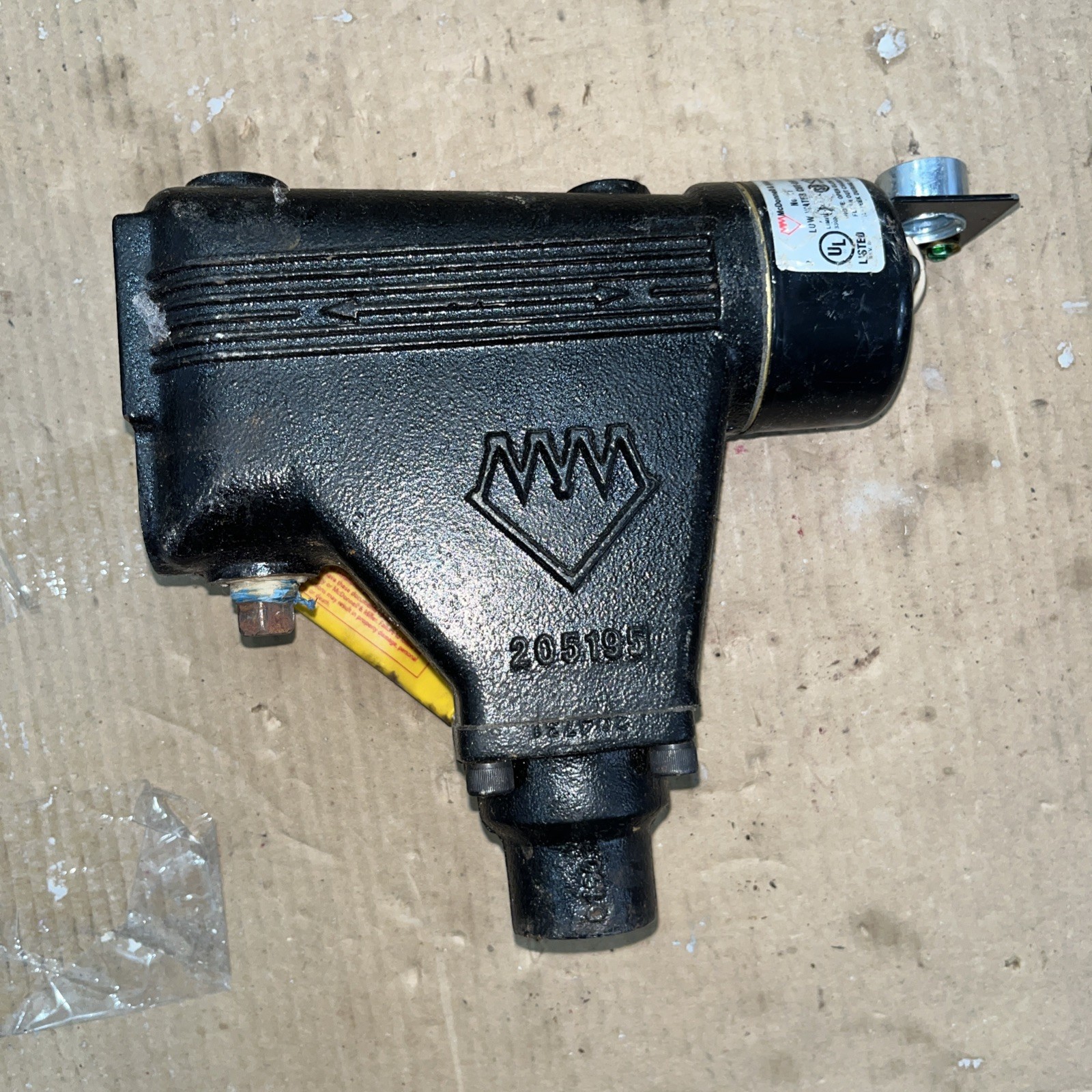 MCDONNELL & MILLER 67 Low Water Cut-Off 120/240Vac Float Type Low