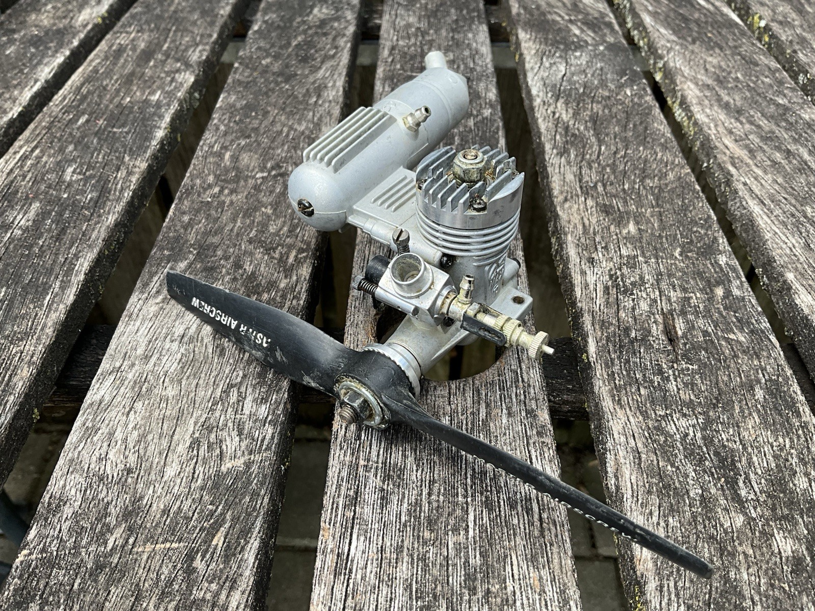 OS Max 10 FP R/C 2 STROKE GLOW ENGINE WITH MUFFLER, USED
